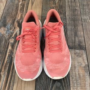 Hoka Women Cavu 3 size 8.5